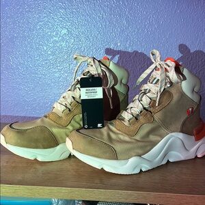 Sorel Women's Sneakers - Tan and White